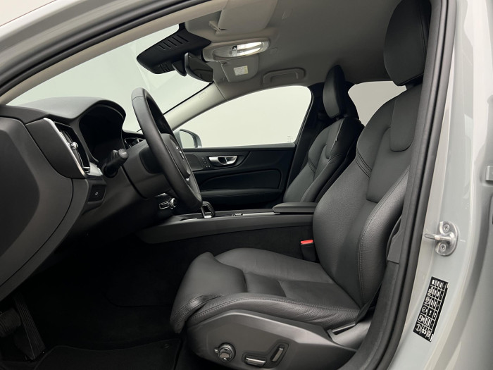 Volvo V60 CC B5 AWD PLUS BRIGHT AUT
