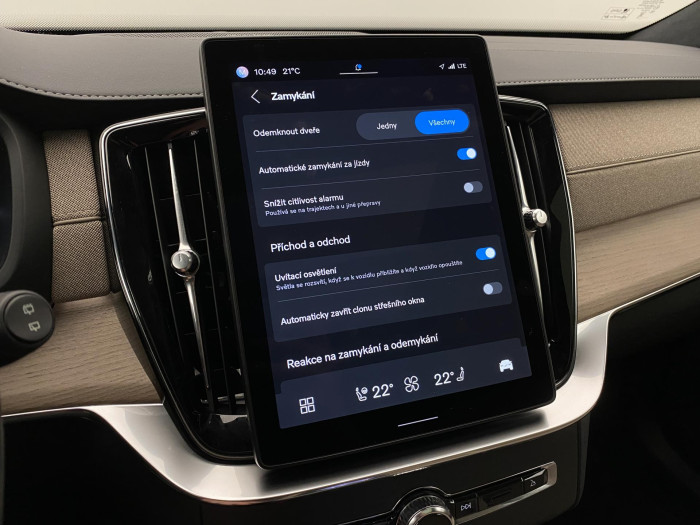 Volvo XC90 T8 AWD RECHARGE DARK ULTRA 7