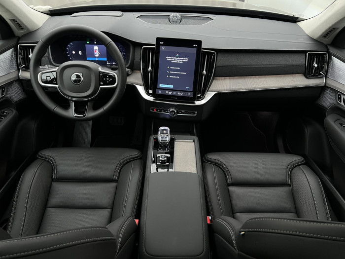 Volvo XC90 T8 AWD RECHARGE DARK ULTRA AUT