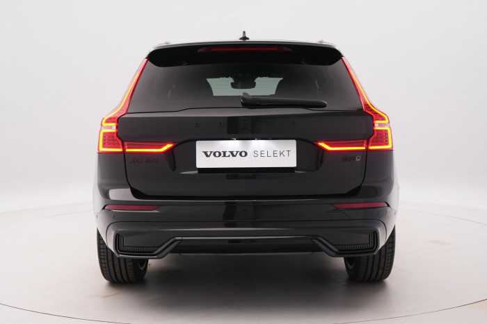 Volvo XC60 B5 AWD BLACK EDITION AUT 2.0 Edition