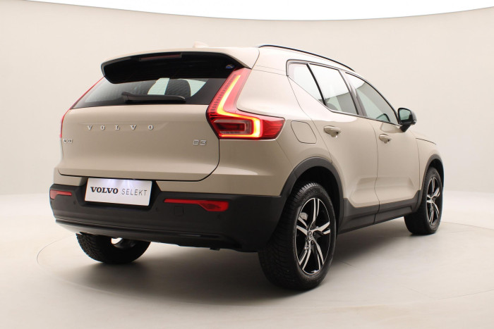 Volvo XC40 B3 DARK PLUS AUT CZ 1.maj