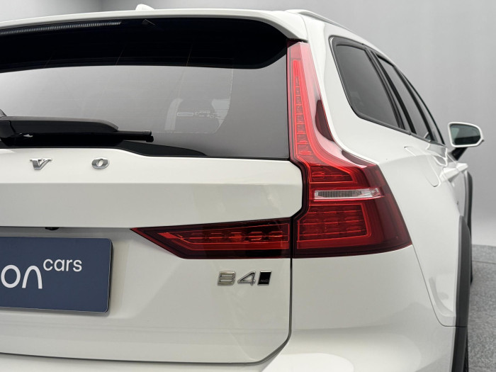 Volvo V60 CC B4 AWD MOMENTUM AUT 2.0 CC CC Momentum