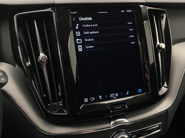 Volvo XC60 B4 AWD DARK PLUS AUT