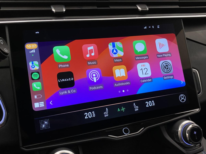 Lynk & Co 01 PHEV DCT AUT REZERVACE