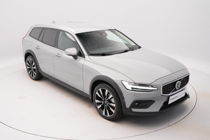 Volvo V60 CC B5 AWD PLUS BRIGHT 1.maj