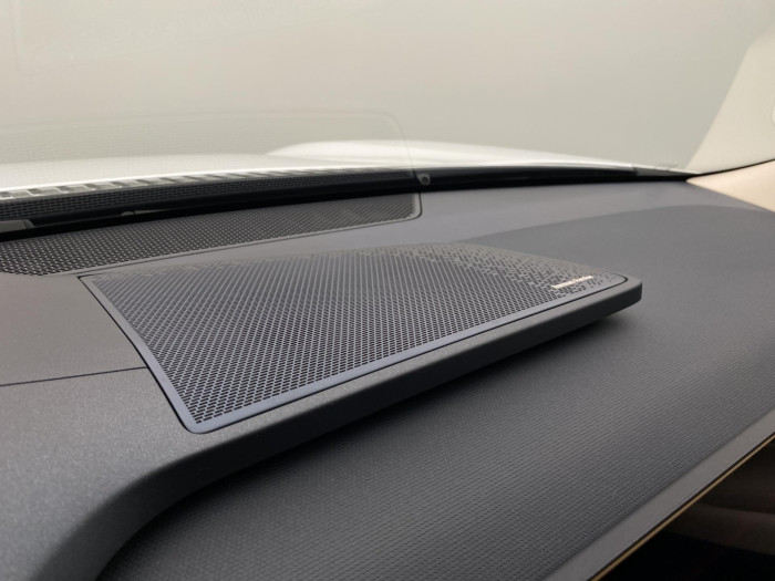 Lynk & Co 08 MORE PHEV