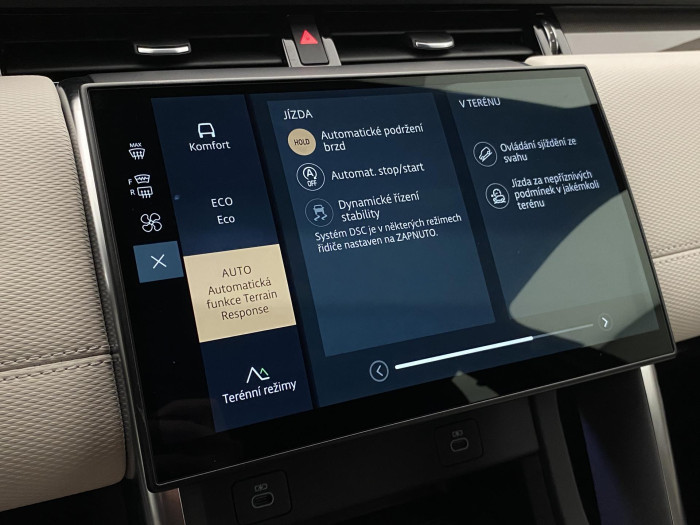 Land Rover Discovery Sport D200 DYNAMIC SE AWD REZERVACE 2.0 d Dynamic SE