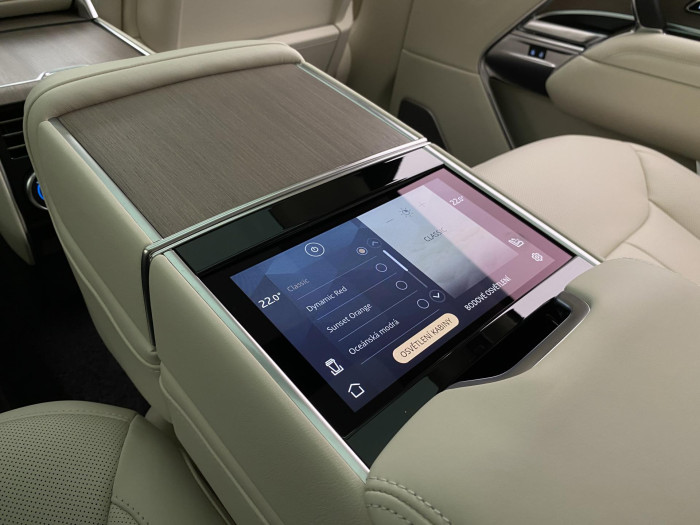 Land Rover Range Rover D350 AUTOBIOGRAPHY LWB 3.0 d