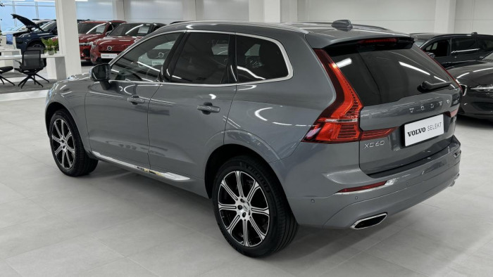Volvo XC60 B6 AWD INSCRIPTION REZERVACE