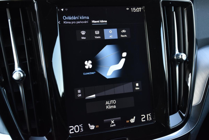 Volvo V60 D3 MOMENTUM AUT REZERVACE 2.0 d Momentum