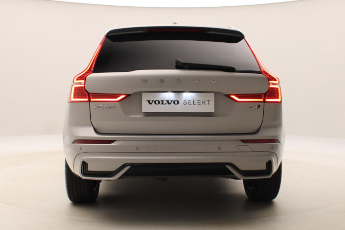 Volvo XC60 B4 AWD PLUS DARK AUT CZ 1.maj