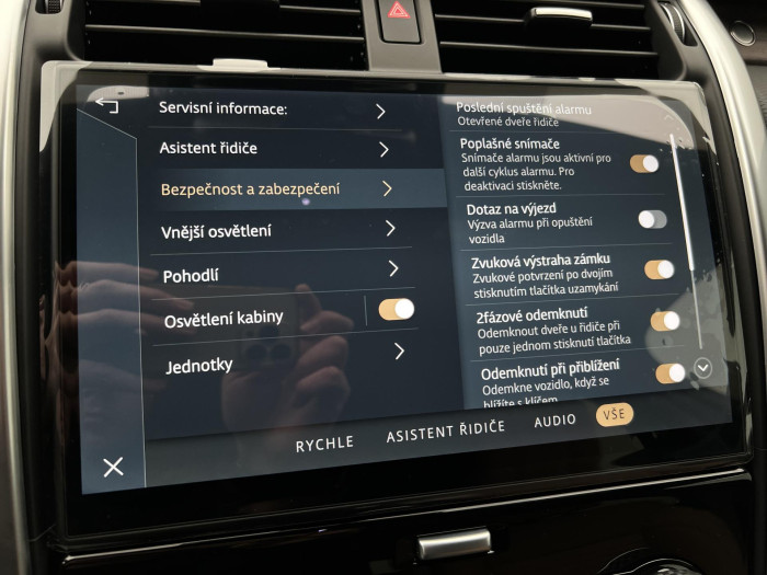 Land Rover Discovery D350 DYNAMIC HSE AWD Aut 3.0 d Dynamic