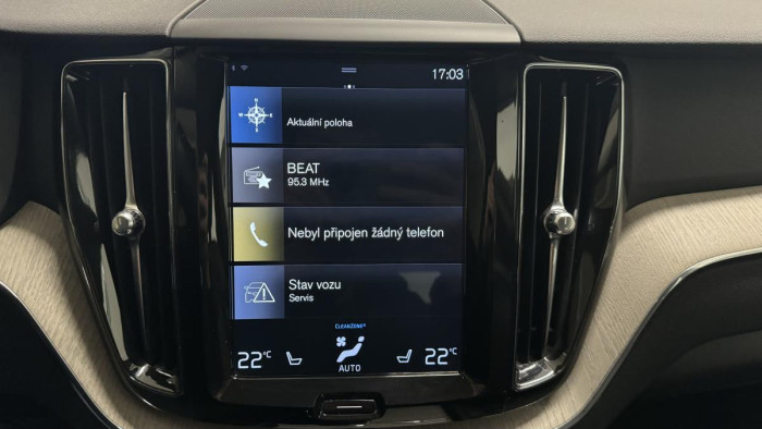Volvo XC60 T5 AWD INSCRIPTION REZERVACE