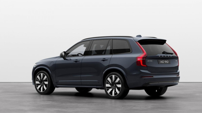 Volvo XC90 T8 AWD Plug-in Hyb DARK PLUS 7