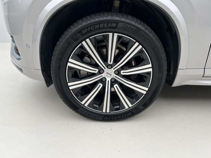 Volvo XC90 B5 AWD PLUS BRIGHT 7MÍSTNÁ Aut