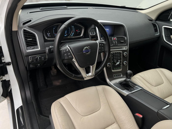 Volvo XC60 D4 AWD SUMMUM 2.4 d Summum