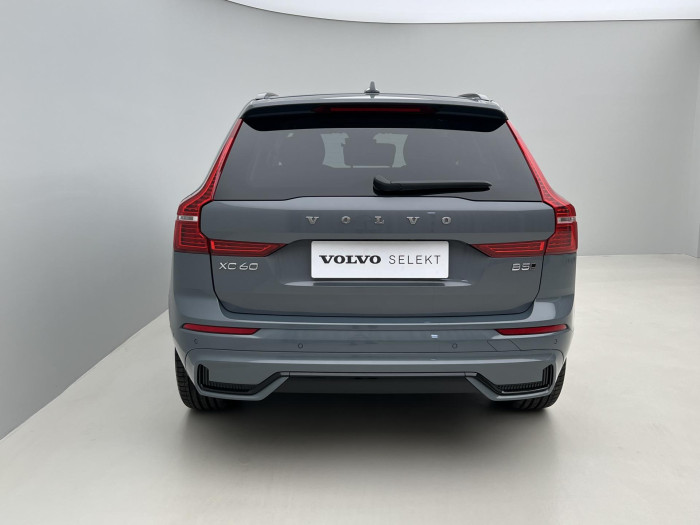 Volvo XC60 B5 AWD ULTIMATE DARK AUT 1.maj