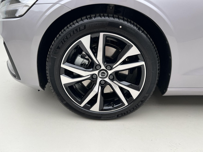 Volvo V60 B4 AUT DARK PLUS