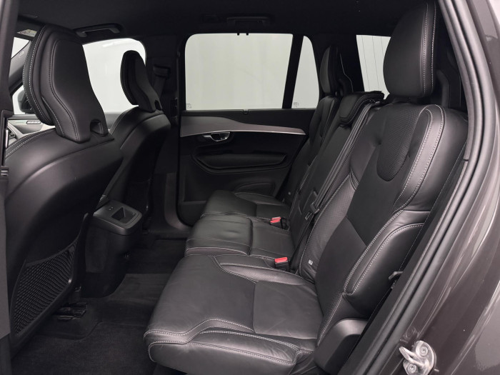 Volvo XC90 B5 AWD PLUS DARK CZ 1.maj