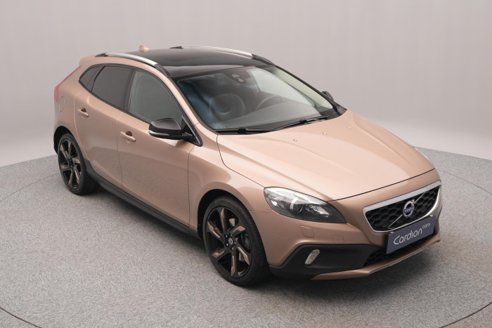Volvo V40 CC T5 AWD SUMMUM REZERVACE 2.5 CC CC Summum