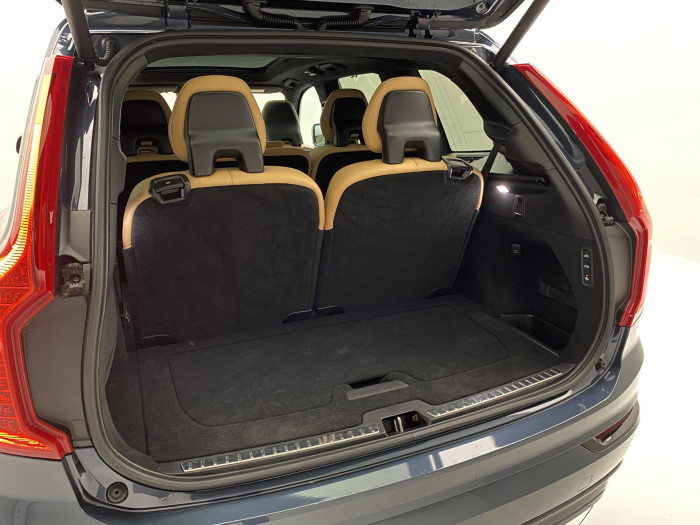 Volvo XC90 T8 AWD ULTIMATE DARK RECHARGE