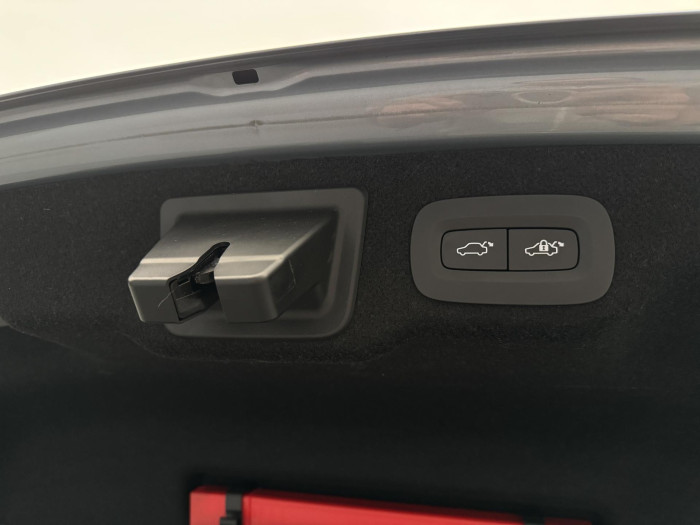 Volvo S90 T8 AWD R-DESIGN RECHARGE CZ