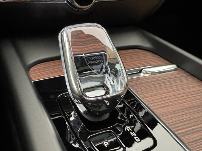 Volvo V60 B4 AUT DARK PLUS