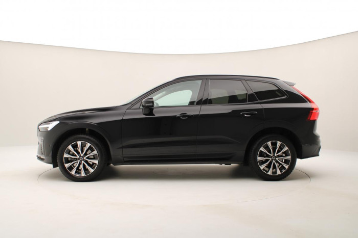 Volvo XC60 B4 AWD PLUS DARK AUT REZERVACE