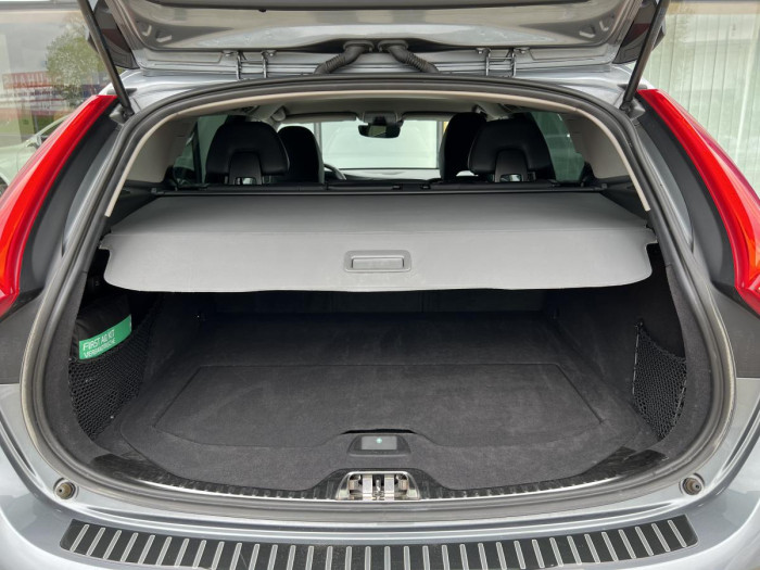 Volvo V60 D4 SUMMUM 1.maj. 2.0 d Summum
