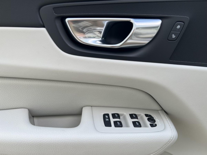 Volvo XC60 T6 AWD RECHARGE INSCRIPTION