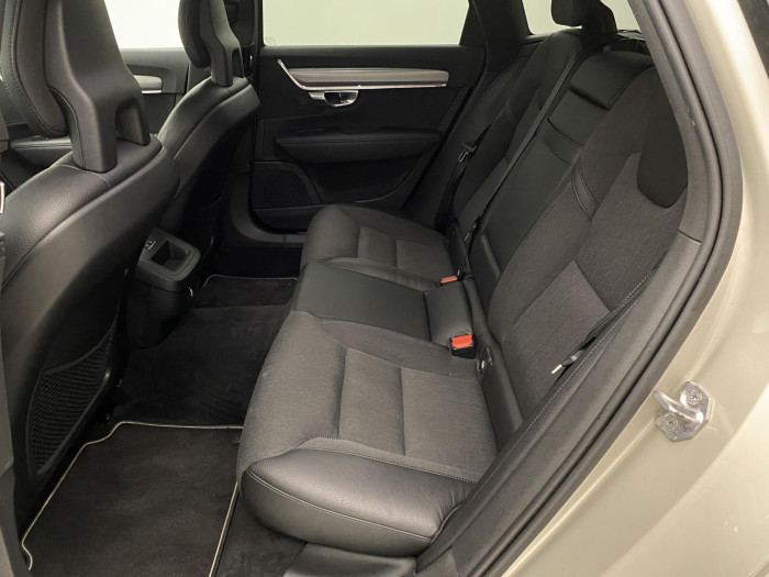 Volvo V90 D3 AWD MOMENTUM AUT 2.0 d Momentum