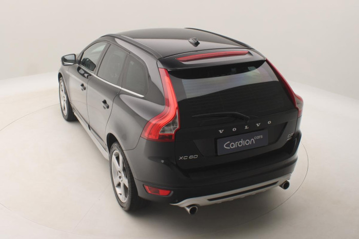 Volvo XC60 D5 AWD R-DESIGN REZERVACE 2.4 d