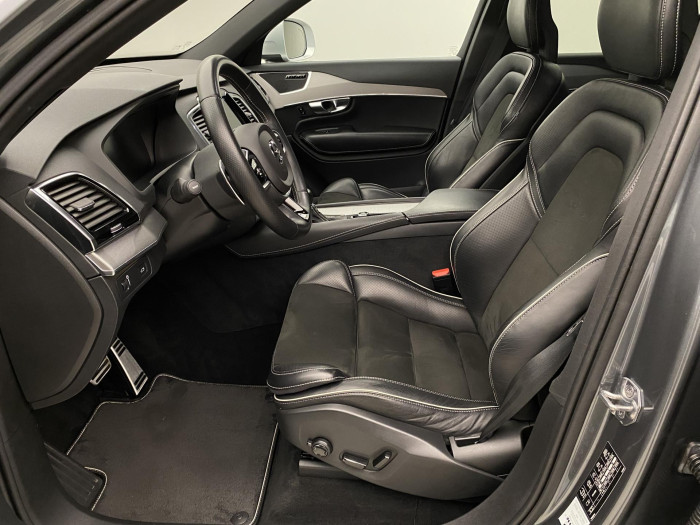 Volvo XC90 T6 AWD R-DESIGN AUT REZERVACE