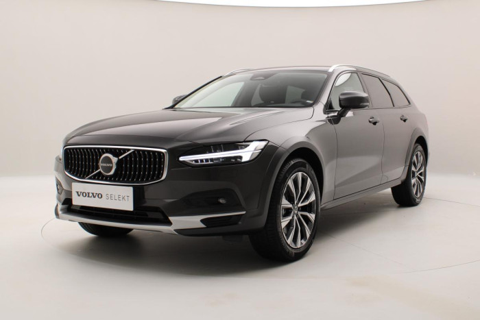 Volvo V90 CC B4 AWD PLUS AUT REZERVACE 2.0 CC CC Plus
