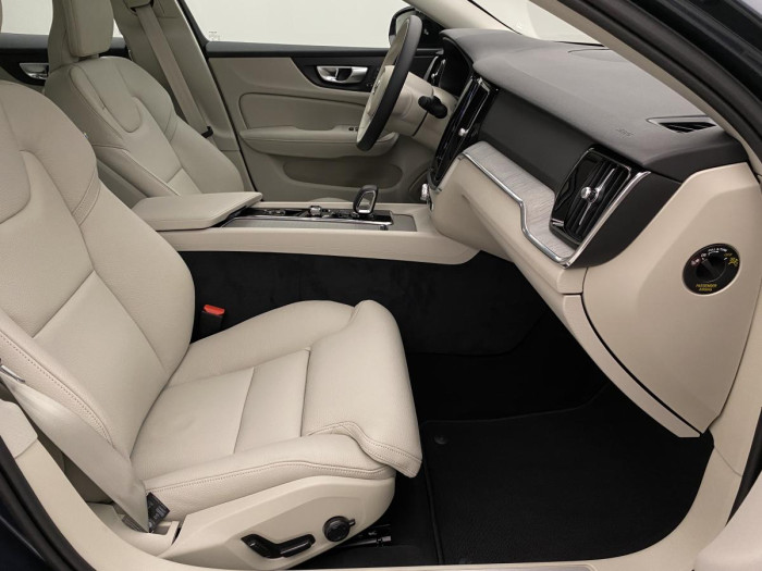 Volvo S60 B5 AWD AUT DARK PLUS