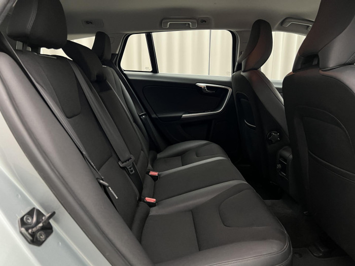 Volvo V60 D3 MOMENTUM AUT 2.0 d Momentum