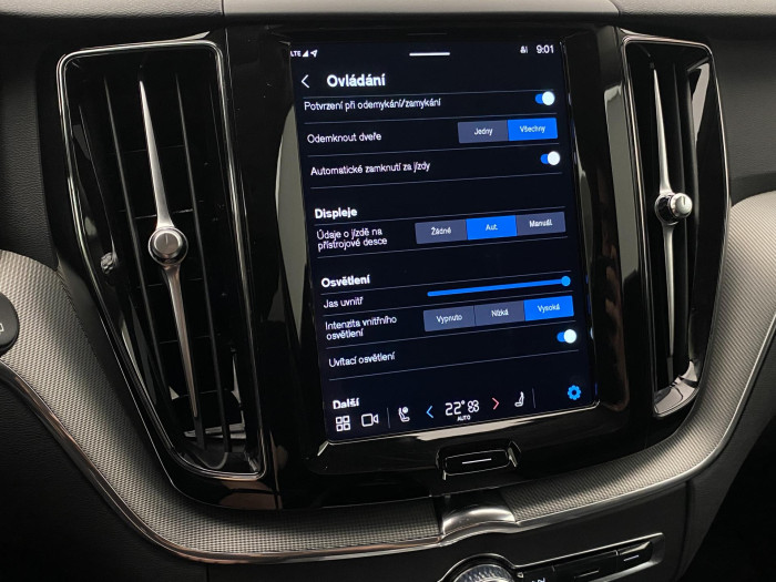 Volvo XC60 B4 AWD PLUS DARK AUT CZ