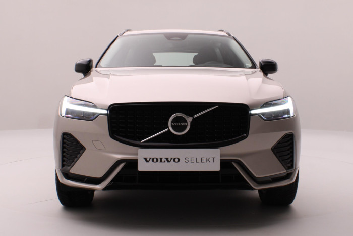 Volvo XC60 B4 AWD PLUS DARK AUT CZ