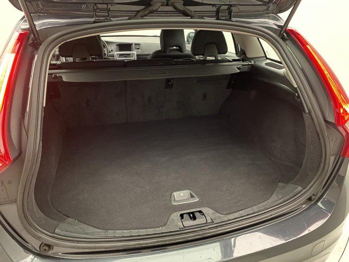 Volvo V60 D2 NAVIGACE 1.maj. REZERVACE 2.0 d