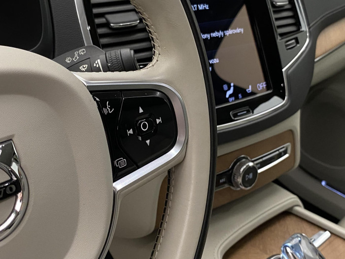 Volvo XC90 B5 AWD INSCRIPTION AUT CZ