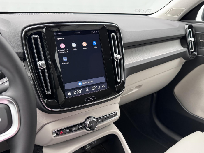 Volvo XC40 B3 AUT DARK PLUS