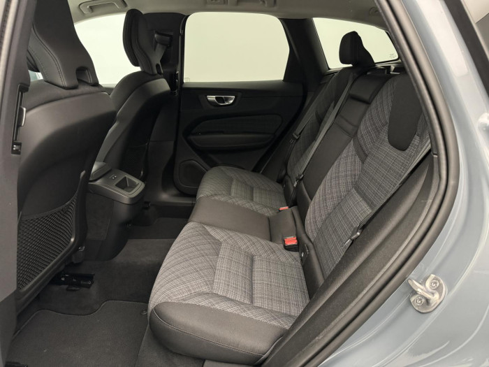 Volvo XC60 B4 CORE AUT