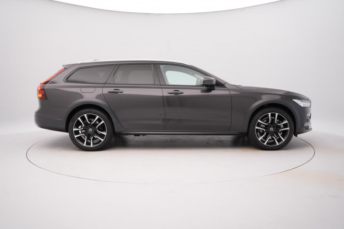 Volvo V90 CC B4 AWD PLUS REZERVACE