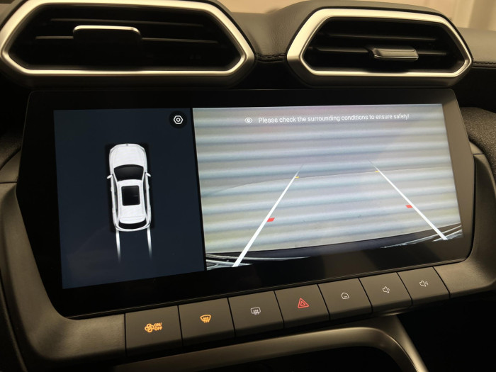 MG ZS 1.5 EMOTION HYBRID+ AUT CZ