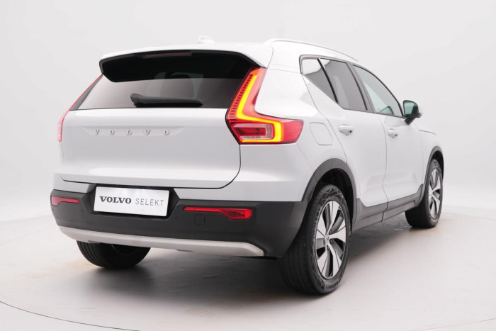 Volvo XC40 T4 AWD MOMENTUM PRO AUT 2.0 Momentum