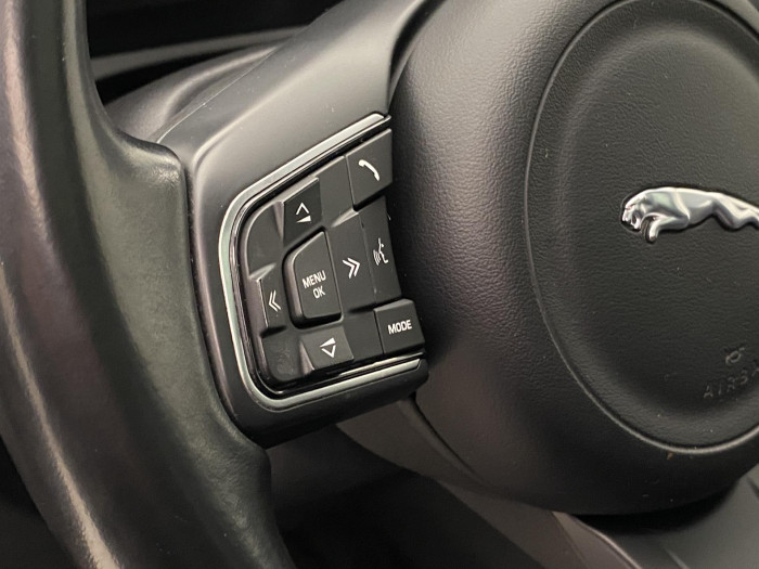 Jaguar F-Pace 25t AWD AUT