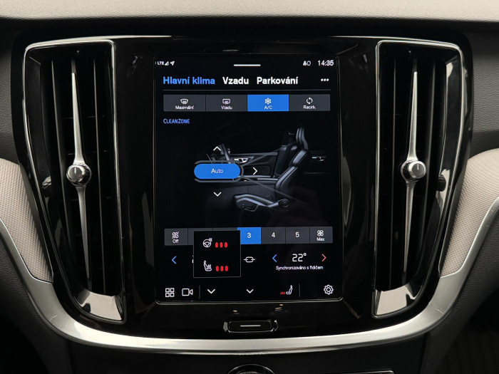 Volvo V60 CC B5 AWD PLUS REZERVACE