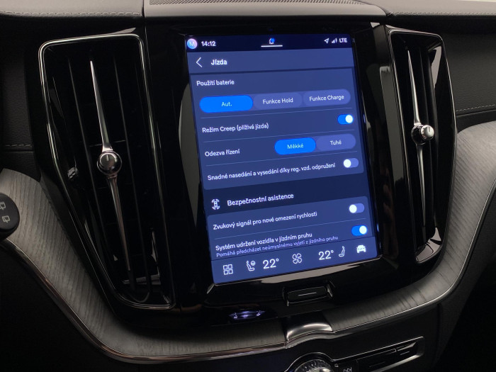 Volvo XC60 T8 AWD PLUG-IN DARK ULTRA CZ