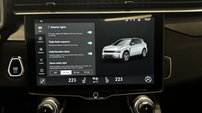 Lynk & Co 01 PHEV DCT AUT