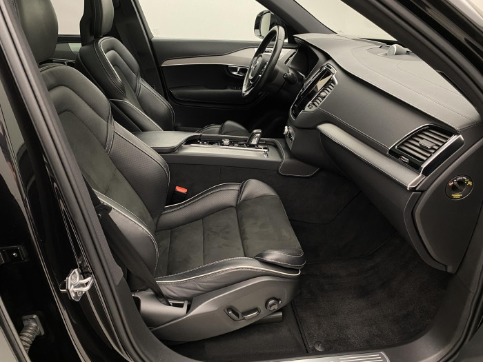 Volvo XC90 B5 AWD R-DESIGN AUT CZ